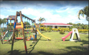 finca-casalinda-(5) - Finca Hotel Casa Linda juegos infantiles finca hotel casa linda